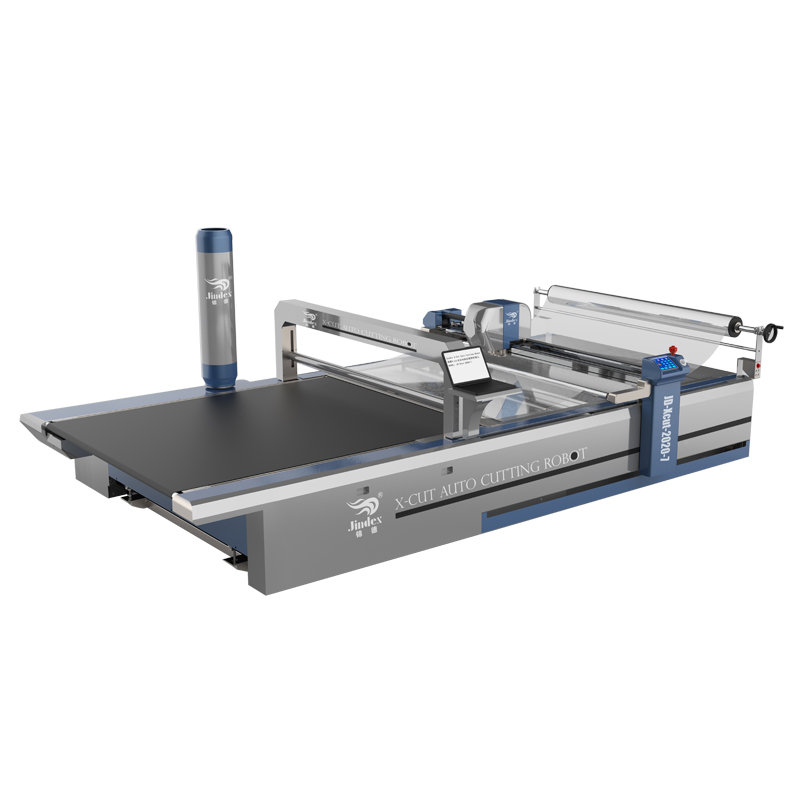 裁床.jpg 裁床.jpg